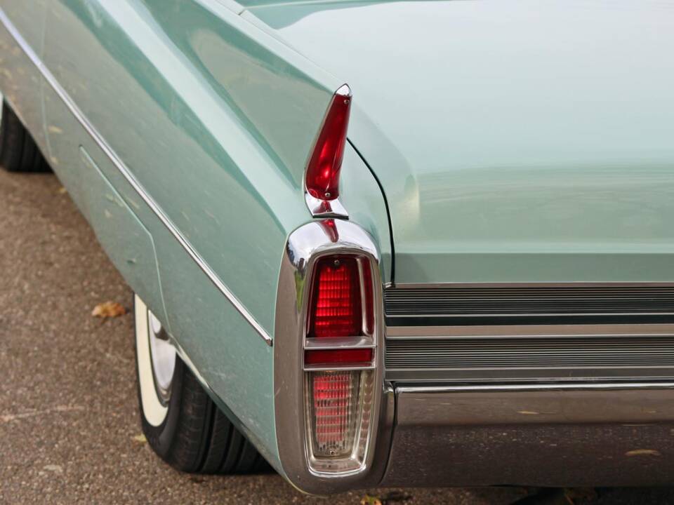 Image 8/29 of Cadillac 62 Convertible (1963)