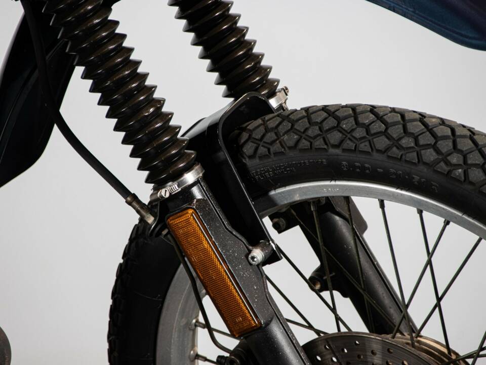 Image 30/50 of BMW R 80 GS (1986)