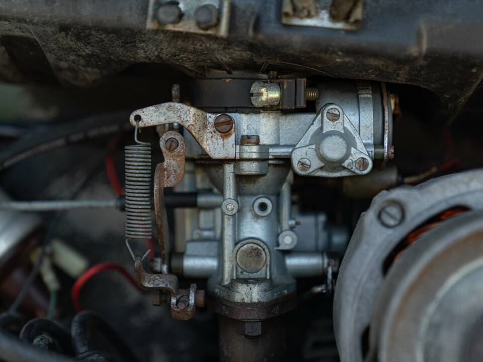 Image 46/50 of Volkswagen Beetle 1303 (1975)