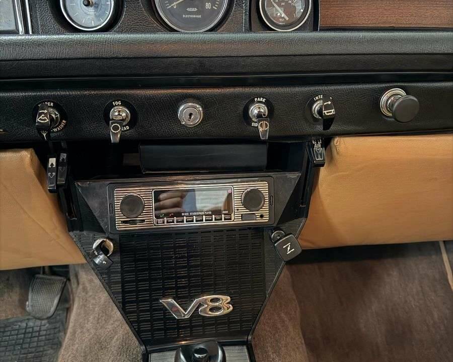 Image 17/26 of Rover 3500 (1970)