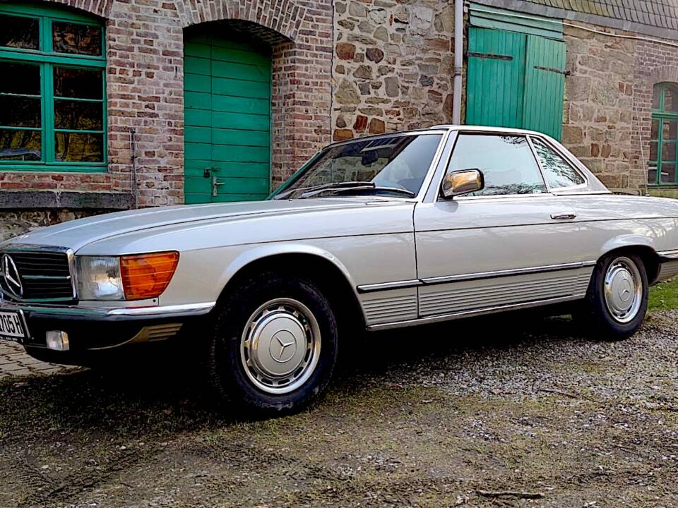Image 6/22 of Mercedes-Benz 280 SL (1982)