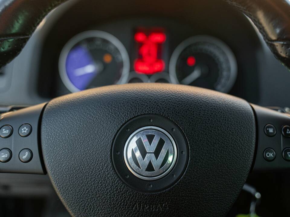 Bild 50/50 von Volkswagen Golf V 3.2 R32 (2009)