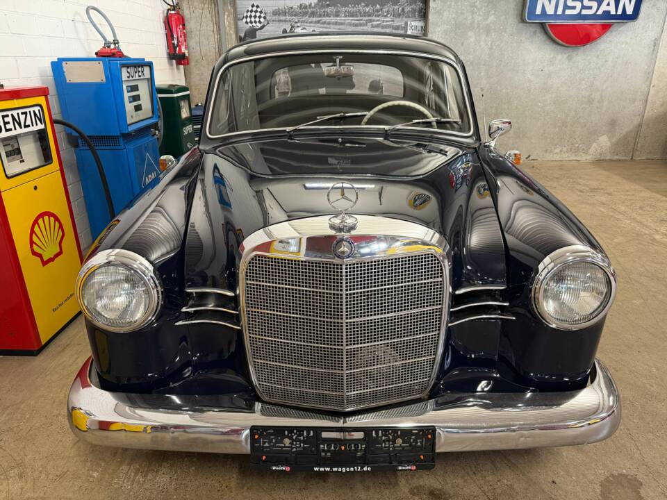 Image 4/18 of Mercedes-Benz 180 Db (1961)