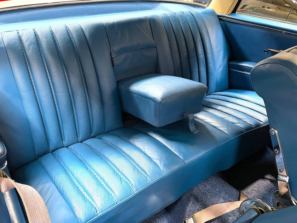 Image 8/18 of Mercedes-Benz 220 SE b (1962)