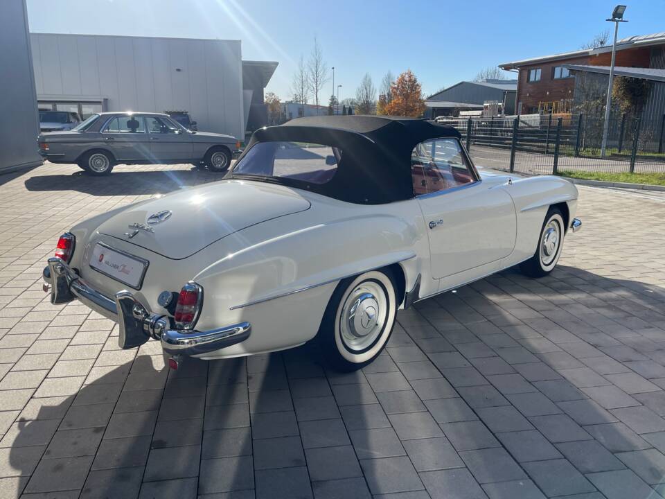 Image 16/28 of Mercedes-Benz 190 SL (1958)