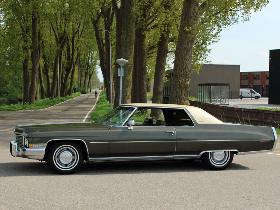 Immagine 5/30 di Cadillac Coupe DeVille (1972)