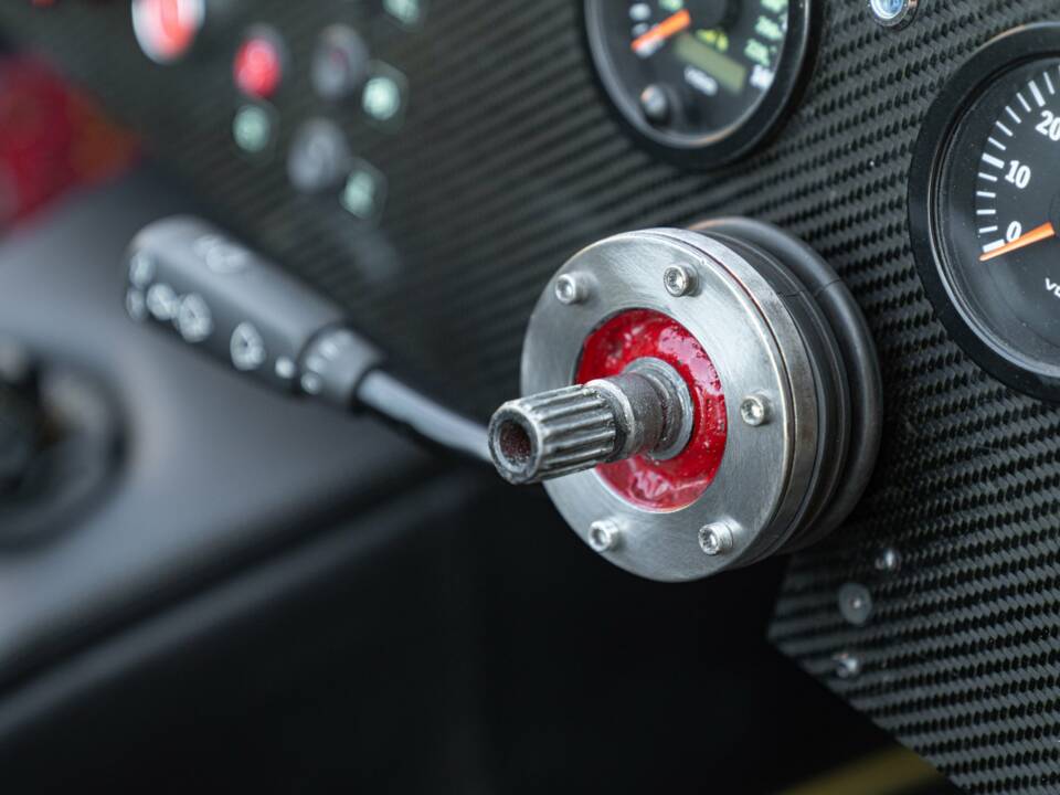 Immagine 46/50 di Westfield SEiGHT 4.6 V8 (1997)