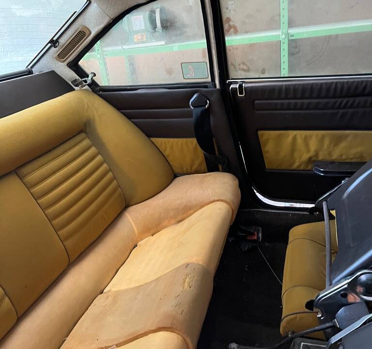 Image 32/44 de Lancia Beta Coupe 1300 (1978)