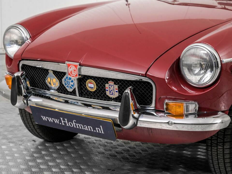 Bild 17/50 von MG MGB (1974)