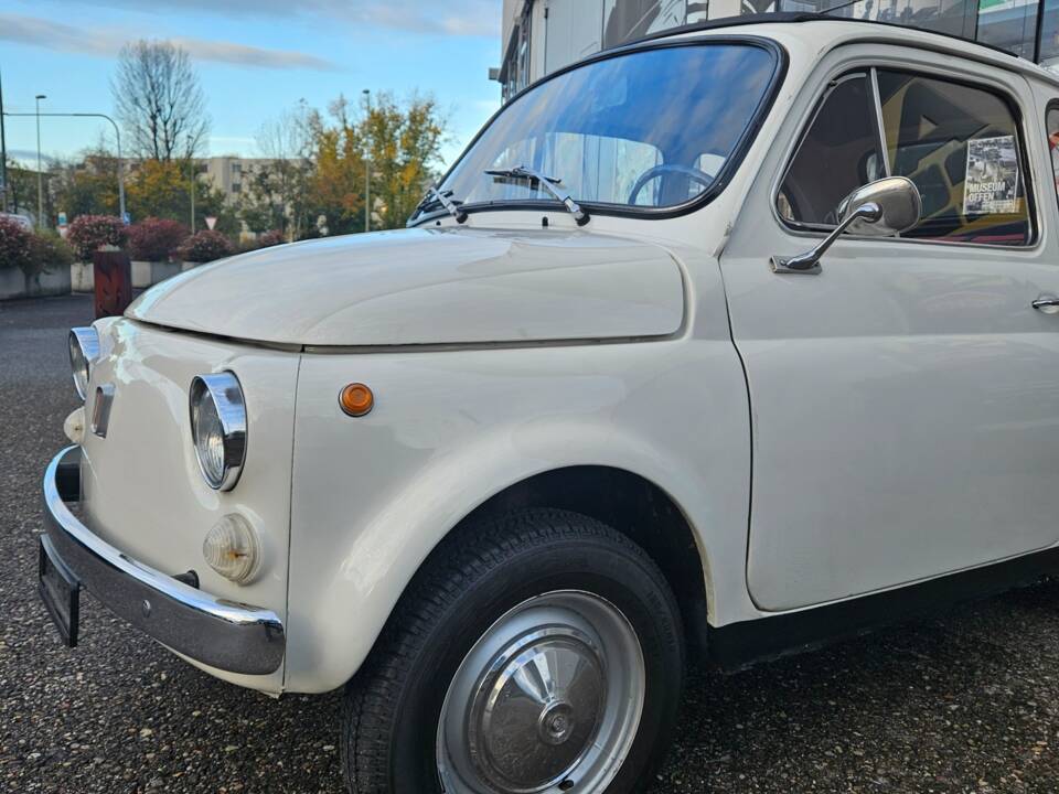 Image 5/20 de FIAT 500 F (1972)