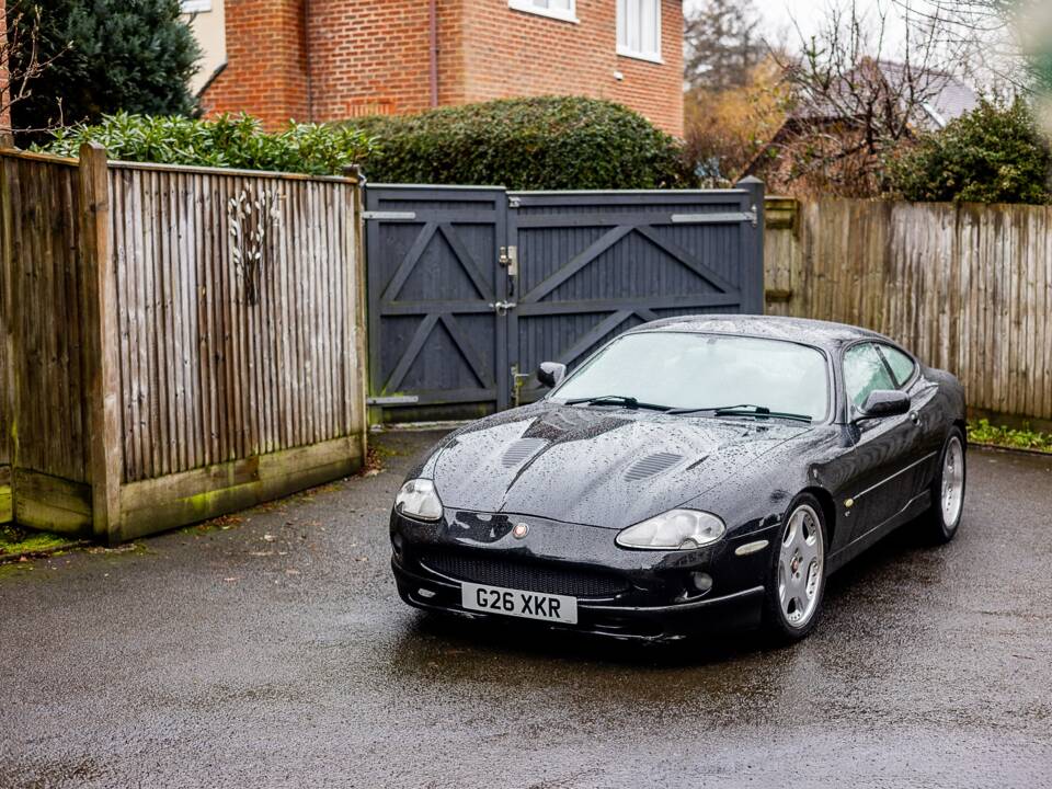 Afbeelding 13/50 van Jaguar XKR (1998)