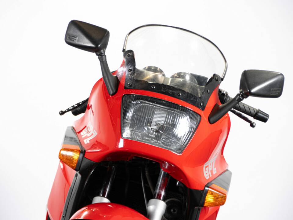 Imagen 33/47 de Kawasaki GPz 1000RX (1986)