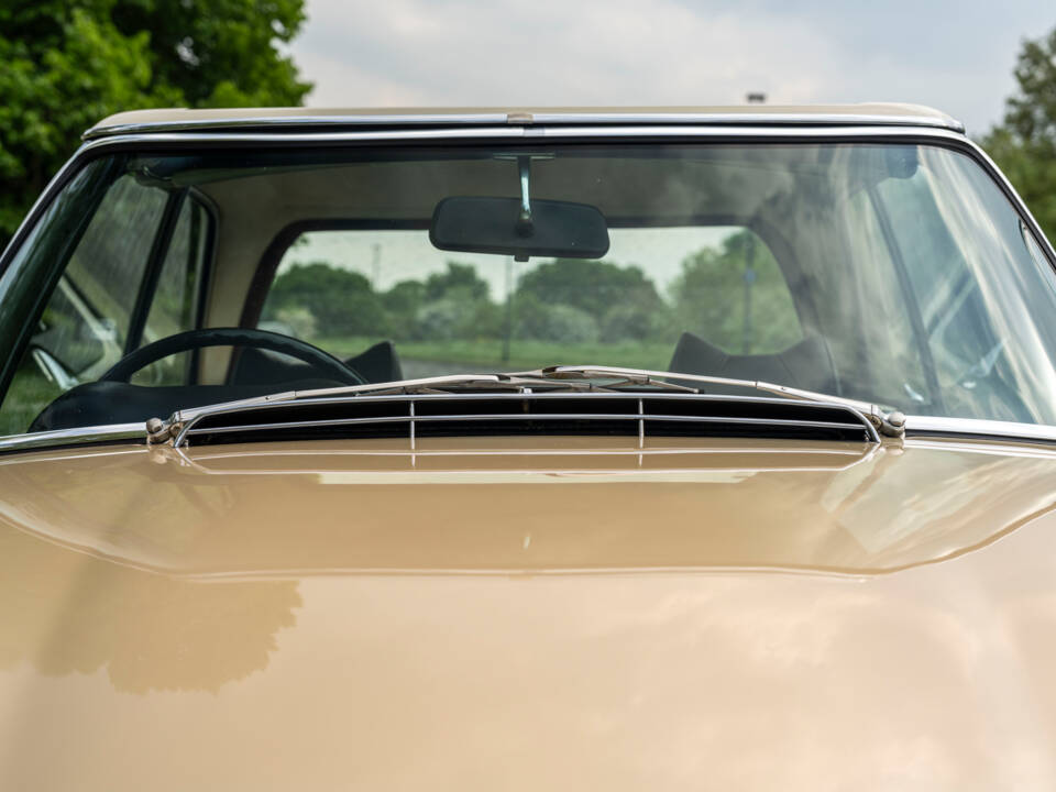 Image 8/21 of Mercedes-Benz 250 SL (1967)