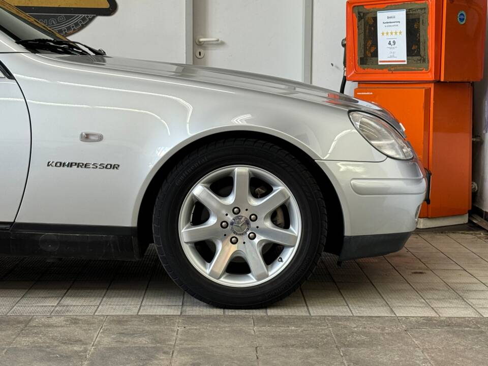 Image 39/40 of Mercedes-Benz SLK 230 Kompressor (1999)