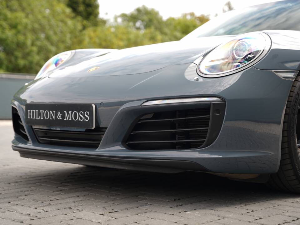 Image 30/50 of Porsche 911 Carrera (2016)