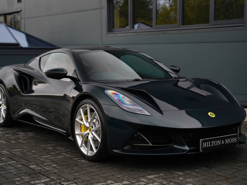Image 22/50 de Lotus Emira &quot;First Edition&quot; (2023)