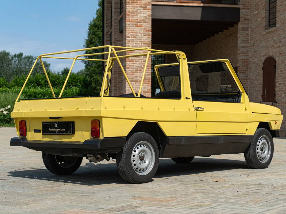 Image 7/50 of FIAT 127 Moretti Midimaxi 900 (1980)