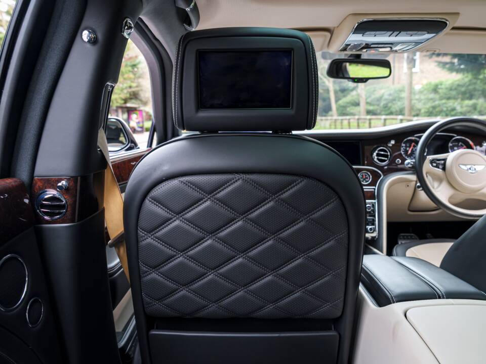 Bild 24/28 von Bentley Mulsanne Speed (2016)