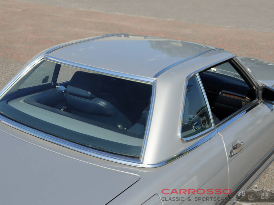 Image 31/50 of Mercedes-Benz 560 SL (1988)
