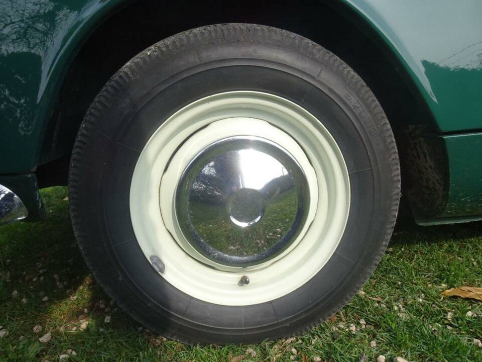 Image 46/49 of Triumph Spitfire Mk II (1965)