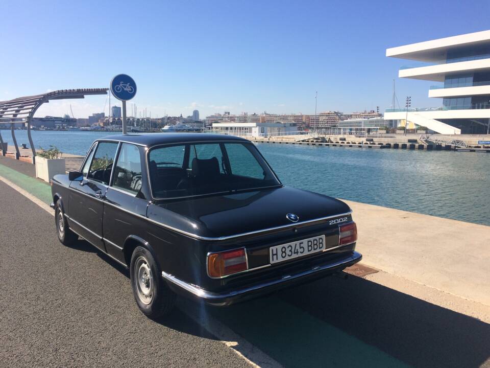 Image 4/55 de BMW 2002 (1975)