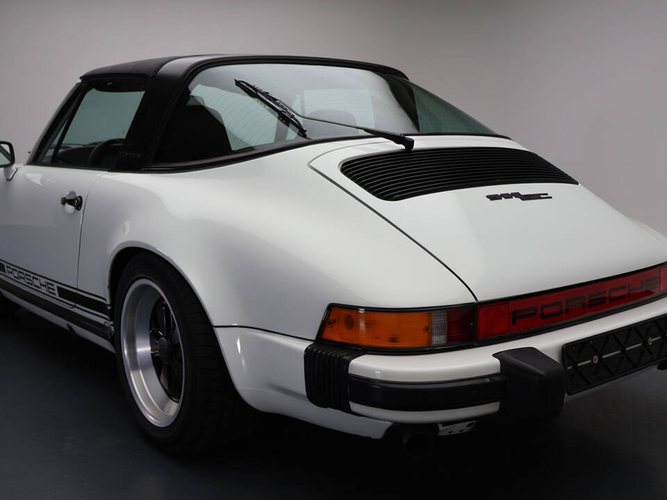 Immagine 3/10 di Porsche 911 SC 3.0 (1983)