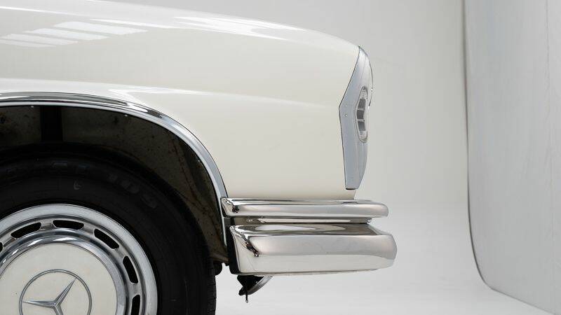 Image 12/15 of Mercedes-Benz 280 SE (1968)