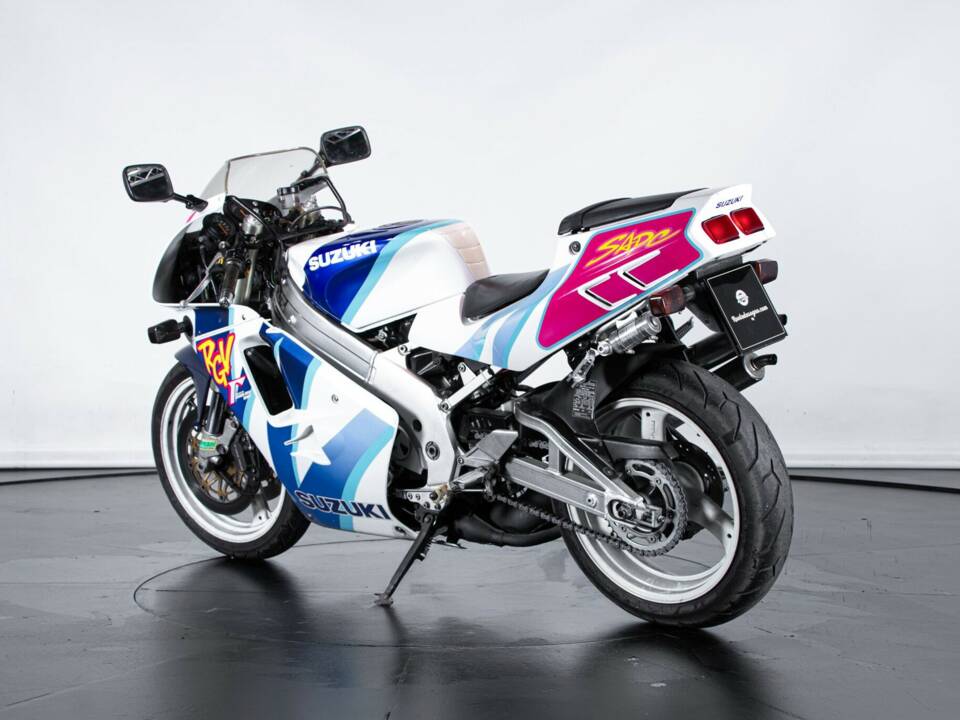 Immagine 8/50 di Suzuki RGV 250 Gamma (1992)