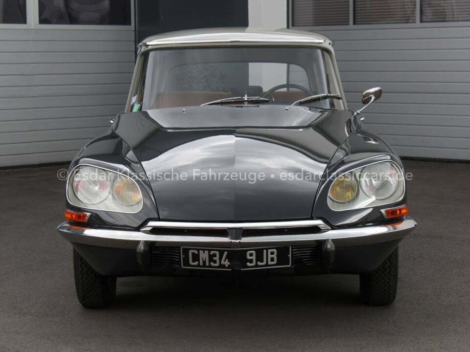 Immagine 7/35 di Citroën DS 21 (1968)