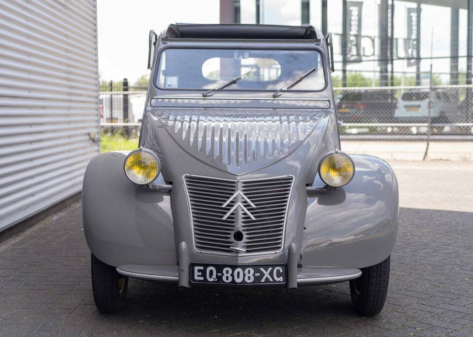 Afbeelding 3/8 van Citroën AU (1953)