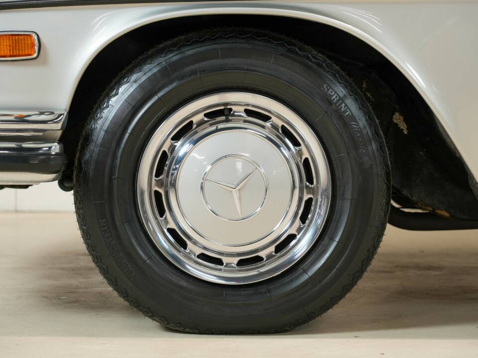 Bild 34/35 von Mercedes-Benz 280 SEL 3,5 (1972)