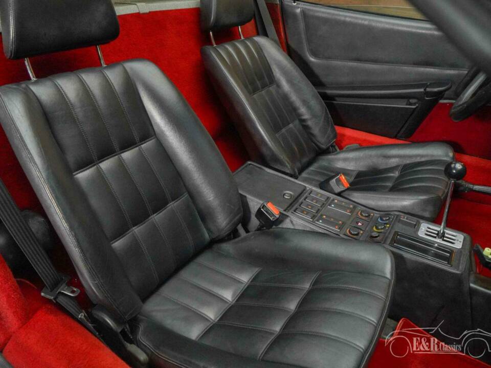 Image 17/19 de Ferrari 328 GTS (1989)