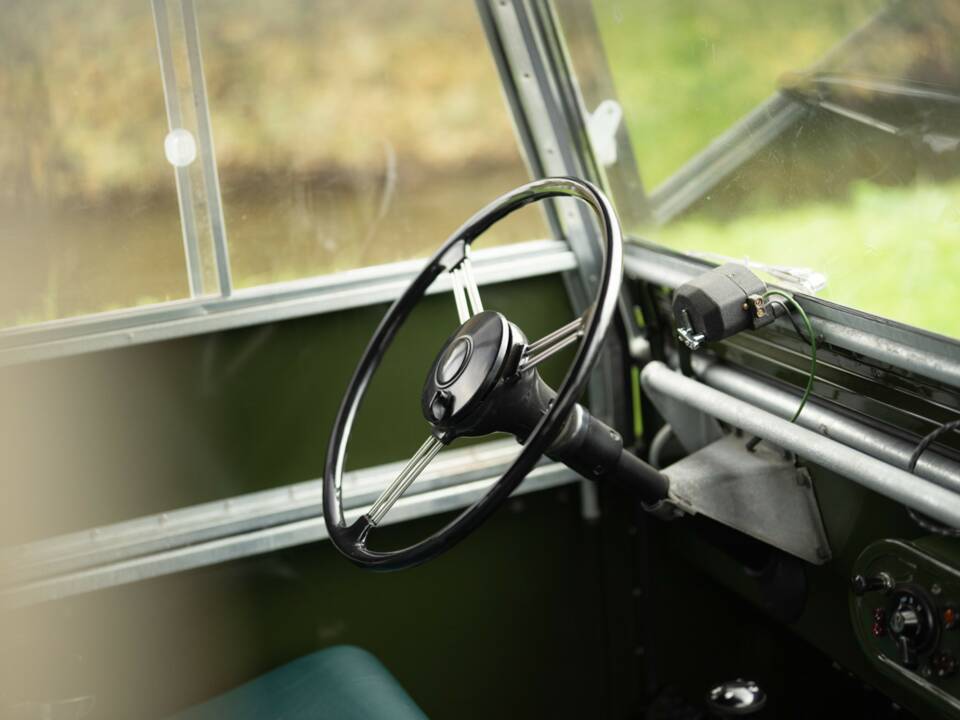 Image 40/50 of Land Rover 80 (1952)