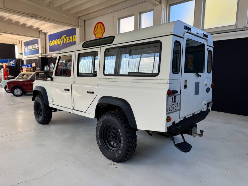 Image 18/45 de Land Rover Defender 110 (1991)