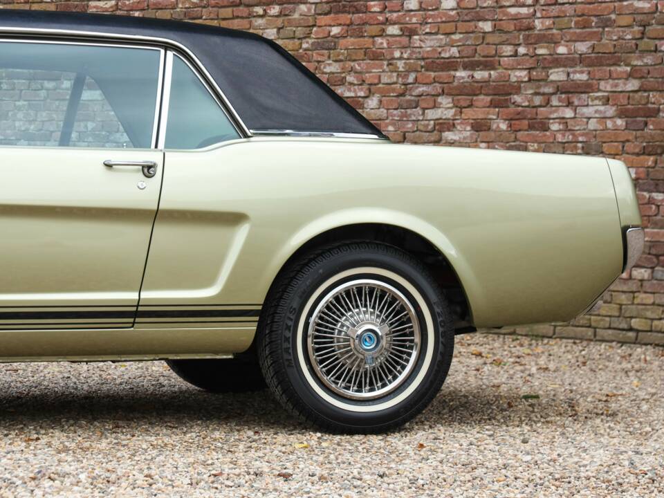 Image 21/50 of Ford Mustang GT (1966)