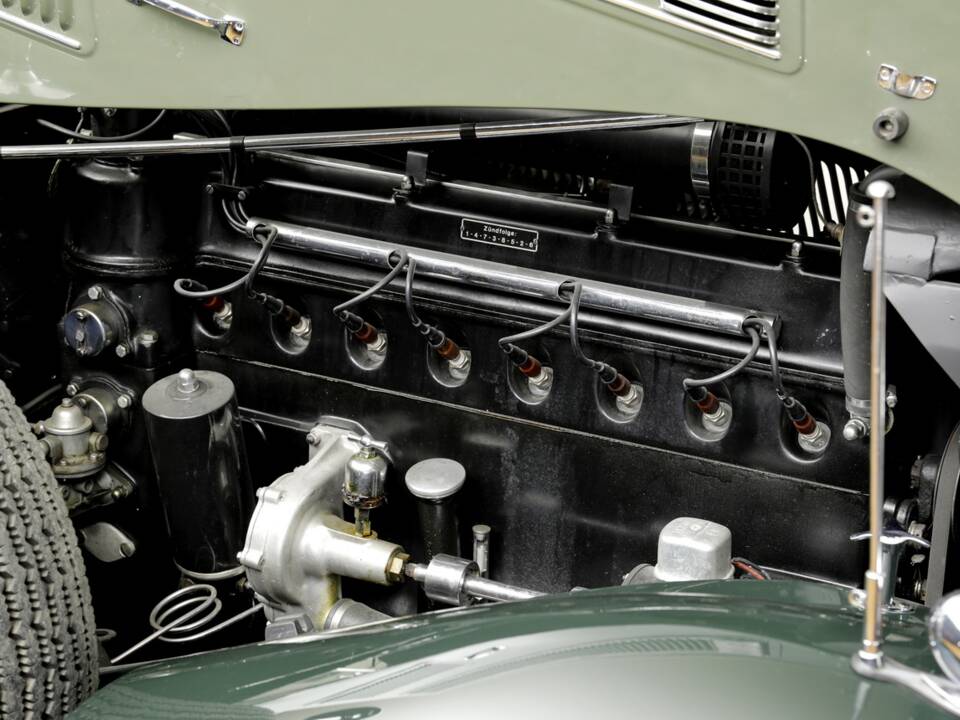 Immagine 34/36 di Horch 853 A Sport (1938)