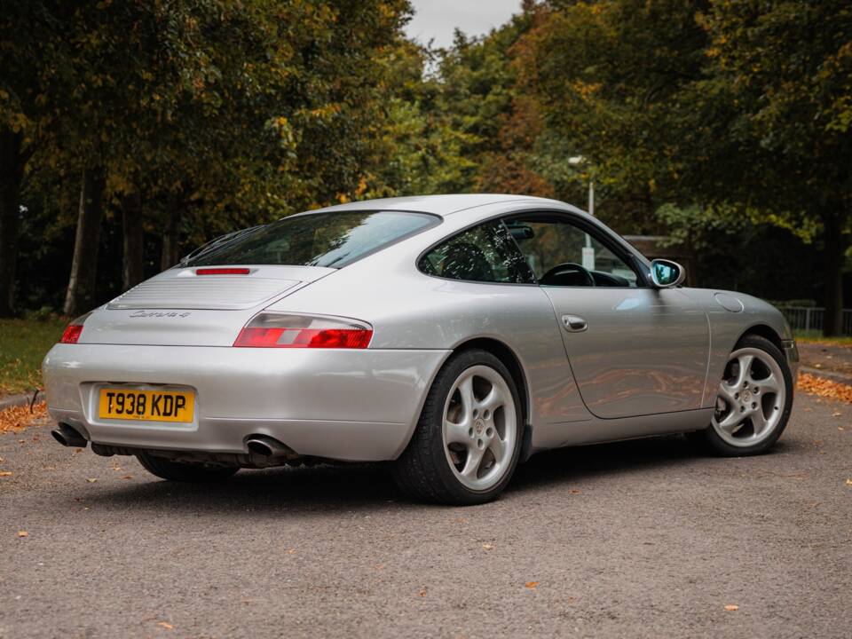 Bild 2/26 von Porsche 911 Carrera 4 (1999)