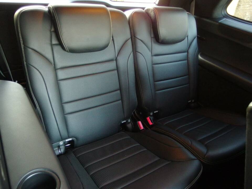 Image 66/98 of Mercedes-Benz GLS 63 AMG 4MATIC (2016)