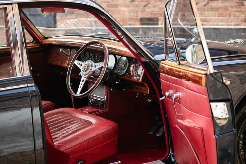 Image 10/50 of Jaguar Mk II 3.8 (1960)