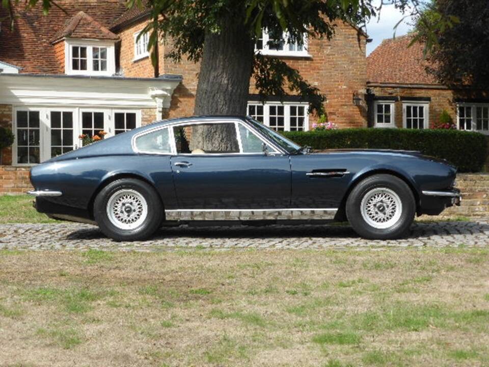 Immagine 6/32 di Aston Martin V8 (1973)