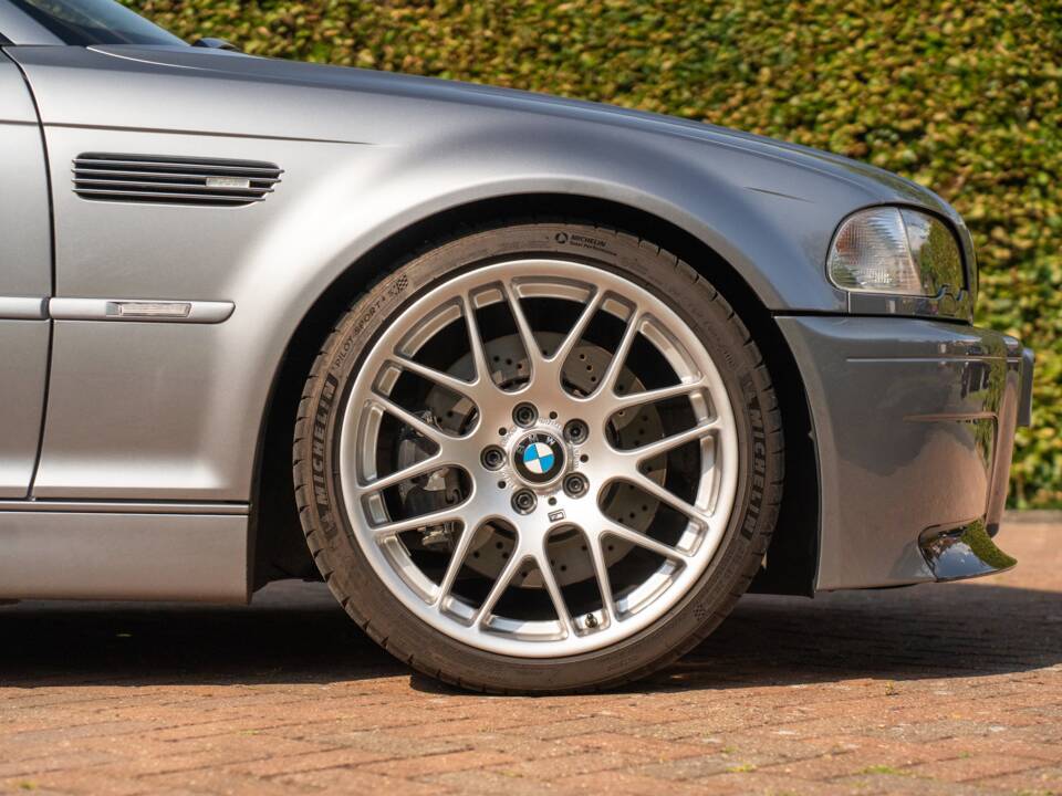 Imagen 23/50 de BMW M3 CSL (2003)