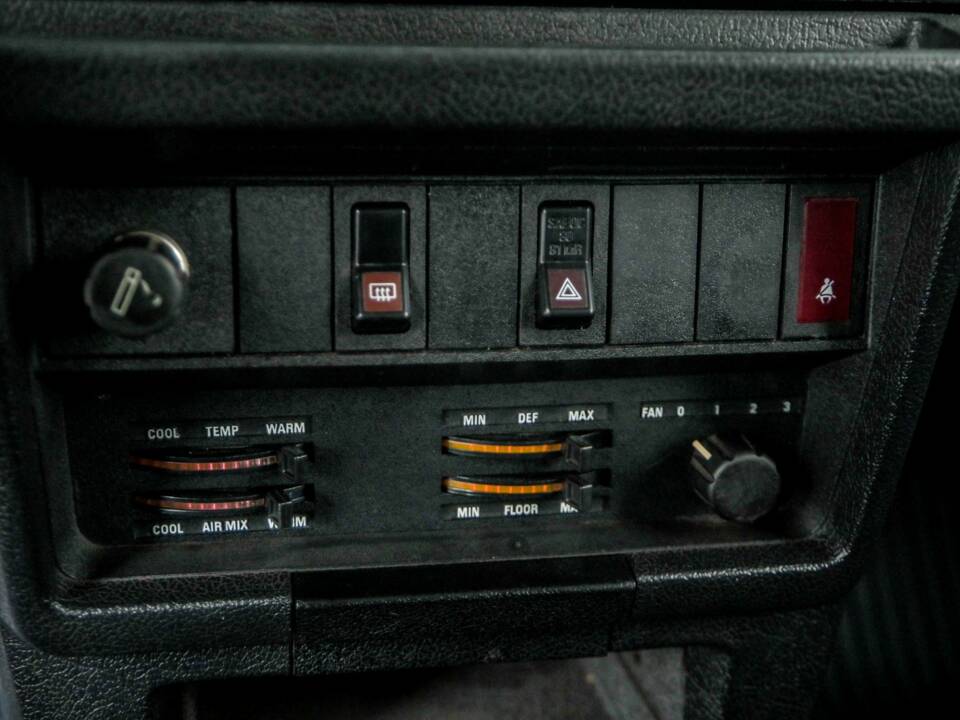 Bild 24/50 von Volvo 245 (1980)