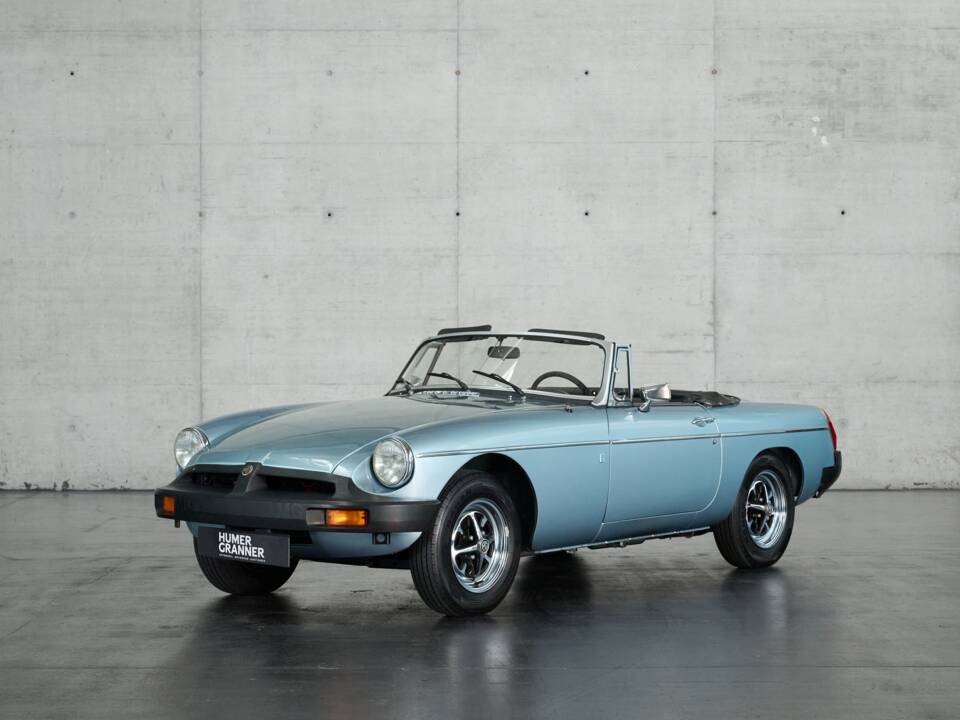 Image 1/50 of MG MGB (1976)