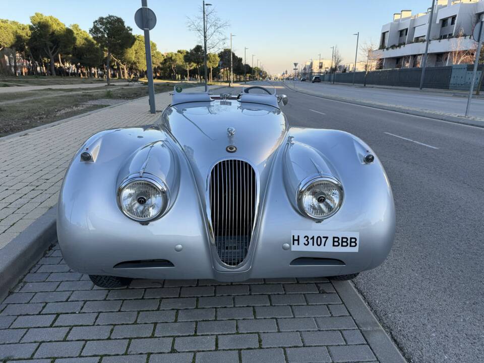Image 3/8 of Jaguar XK 120 OTS (1953)