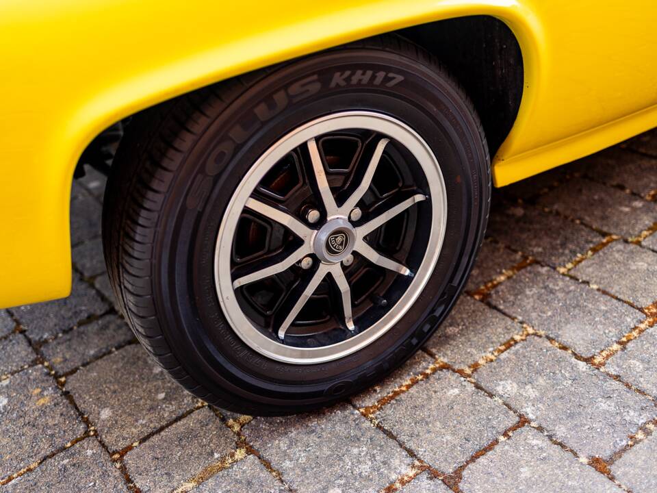 Image 28/34 of Lotus Europa (1971)