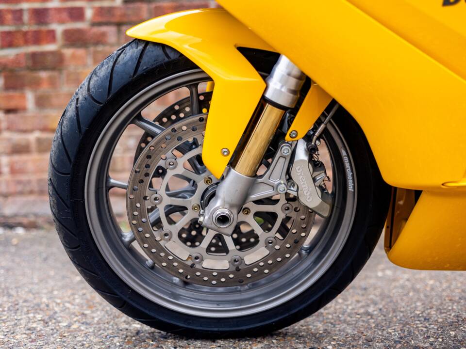 Immagine 10/30 di Ducati DUMMY (2004)
