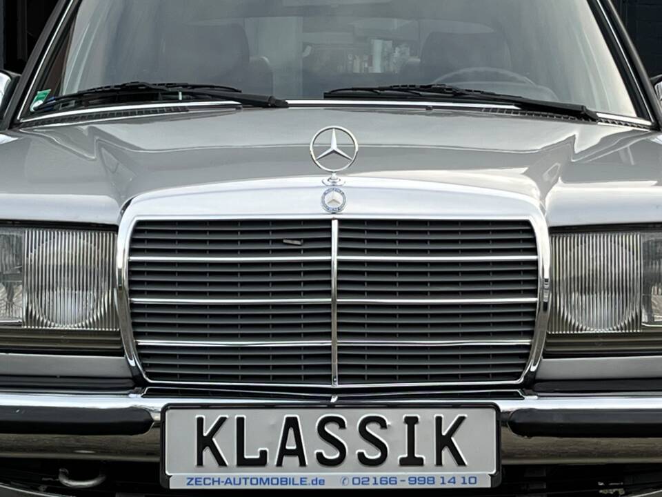 Image 5/51 of Mercedes-Benz 300 D lang (1985)