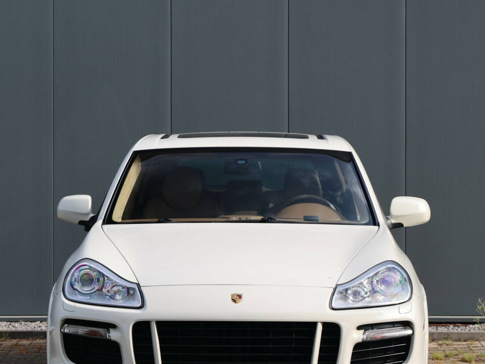 Bild 20/49 von Porsche Cayenne GTS (2009)