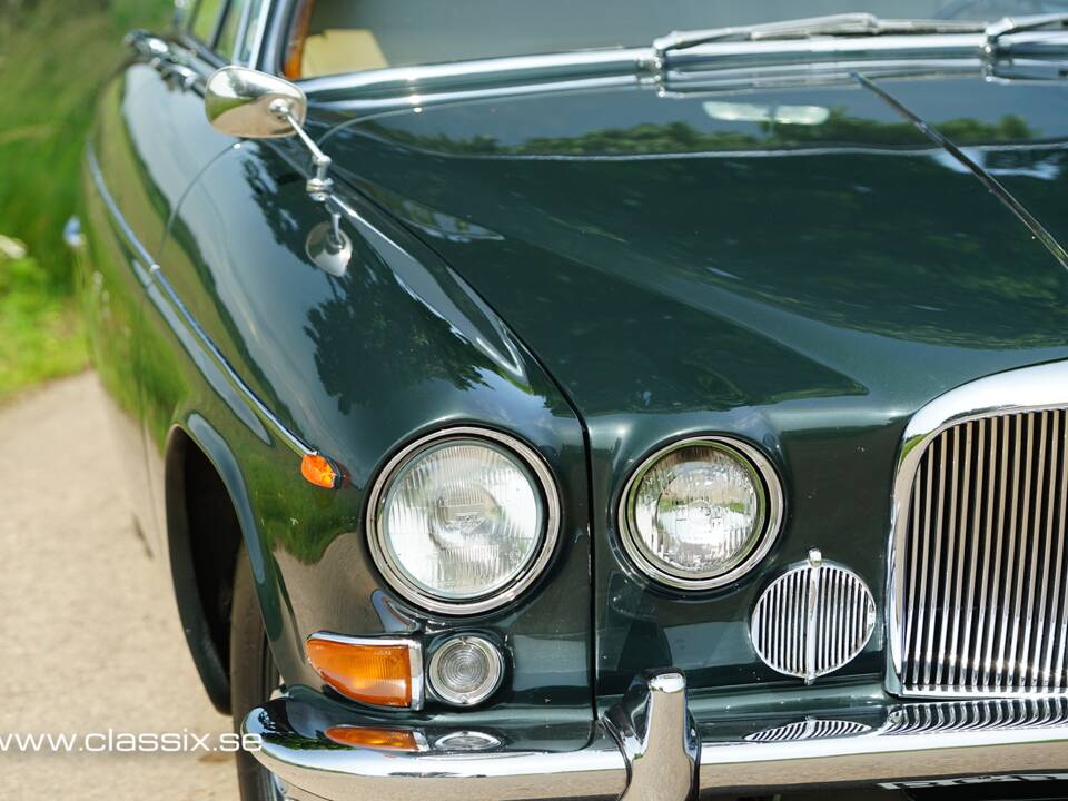 Bild 25/33 von Jaguar 420 G (1970)