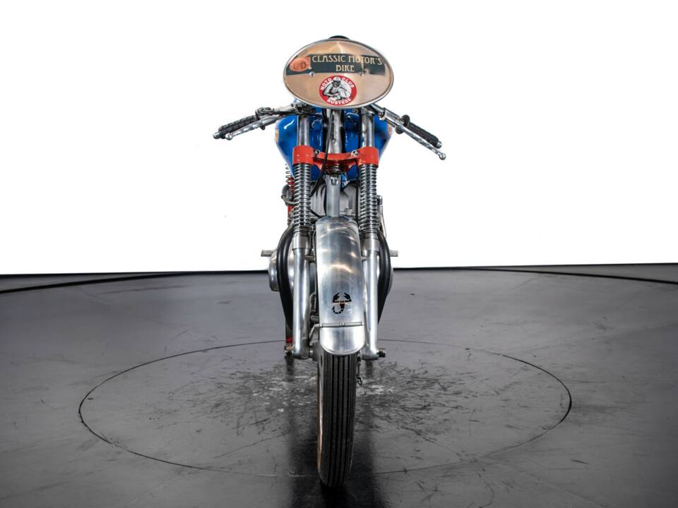 Image 5/32 of Berneg DUMMY (1952)